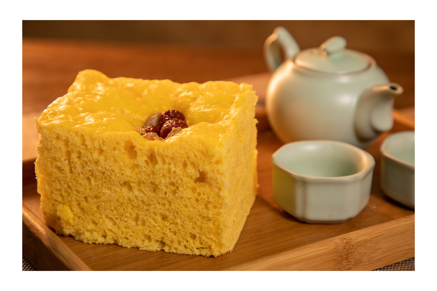 B10.金瓜发糕 Steamed Pumpkin Cake (2粒/袋)